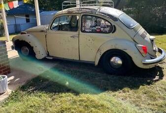 Unknown-Super-beetle-1971-Yellow-Gray