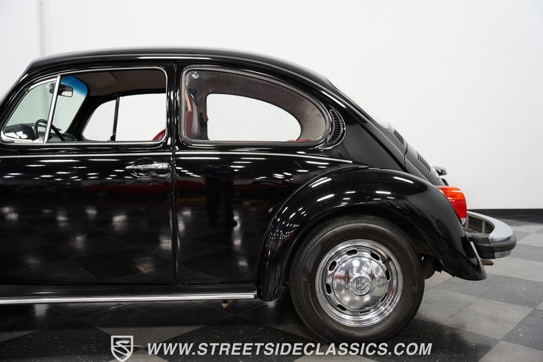 Unknown-Super-beetle-1974-Black-Burgundy-19