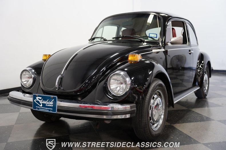Unknown-Super-beetle-1974-Black-Burgundy-25