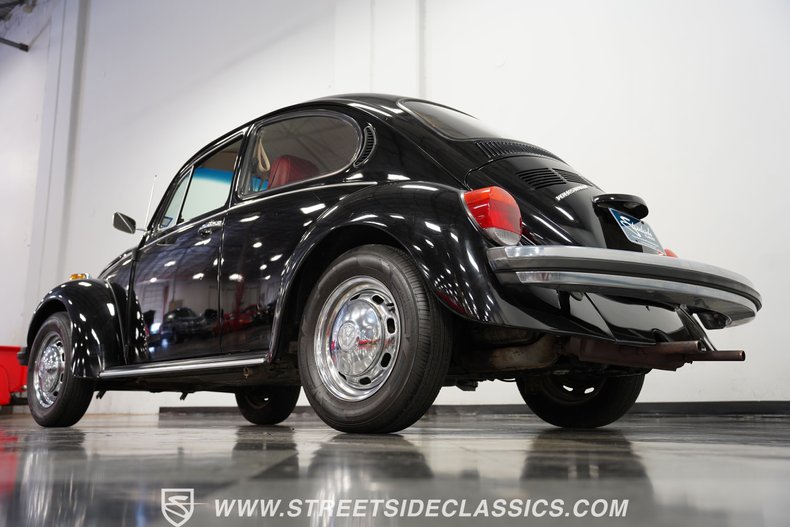 Unknown-Super-beetle-1974-Black-Burgundy-29