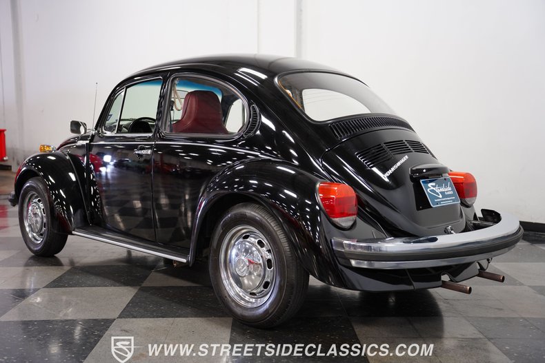 Unknown-Super-beetle-1974-Black-Burgundy-8