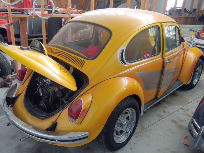 Unknown-Super-beetle-1974-Yellow-Black-6