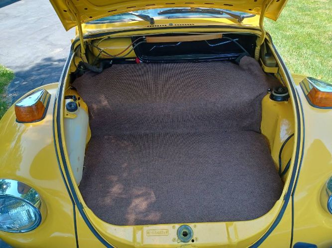 Unknown-Super-beetle-1975-Yellow-2