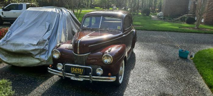 Unknown-Super-deluxe-1941-Maroon-Tan-Cloth-19