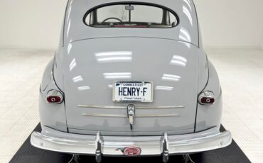 Unknown-Super-deluxe-1946-Feather-Gray-White-2