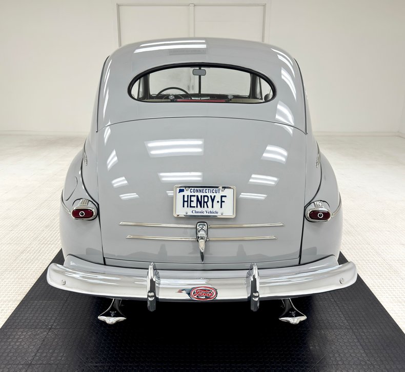 Unknown-Super-deluxe-1946-Feather-Gray-White-2