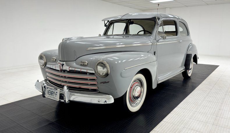 Unknown-Super-deluxe-1946-Feather-Gray-White-43