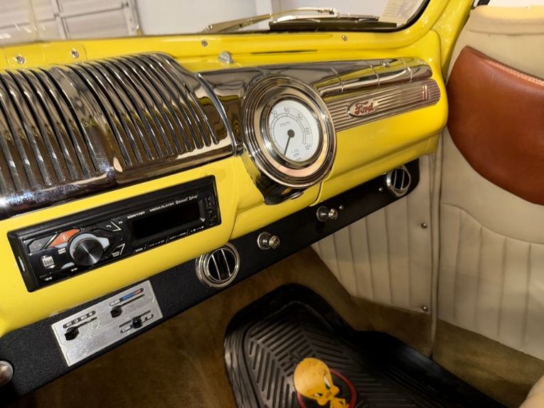 Unknown-Super-deluxe-1946-Yellow-Tan-11