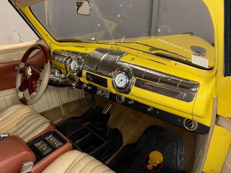 Unknown-Super-deluxe-1946-Yellow-Tan-28
