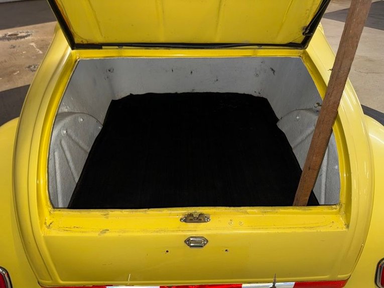 Unknown-Super-deluxe-1946-Yellow-Tan-42