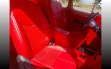 Unknown-Super-deluxe-1948-Gloss-Red-Red-Leather-1