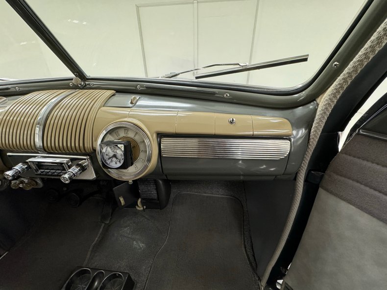 Unknown-Super-deluxe-1948-Rotunda-Gray-Tan-39