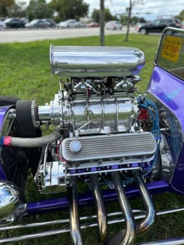 Unknown-T-bucket-1923-Purple-Tan-1