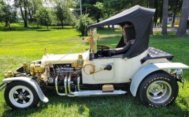 Unknown-T-bucket-1923-White-Black-1