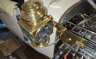 Unknown-T-bucket-1923-White-Black-27