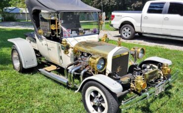 Unknown-T-bucket-1923-White-Black-31