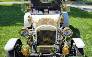 Unknown-T-bucket-1923-White-Black-32