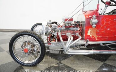Unknown-T-bucket-1924-Red-Black-22