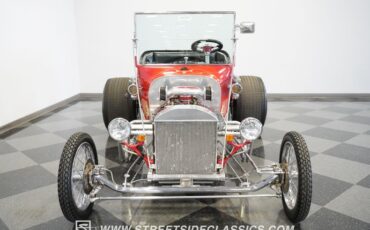 Unknown-T-bucket-1924-Red-Black-3