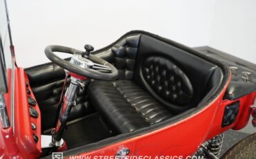 Unknown-T-bucket-1924-Red-Black-39