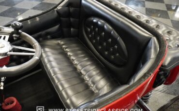 Unknown-T-bucket-1924-Red-Black-43
