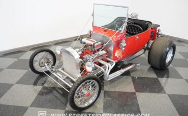 Unknown-T-bucket-1924-Red-Black-6