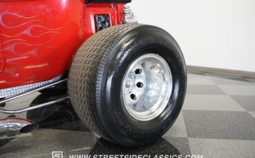 Unknown-T-bucket-1924-Red-Black-9