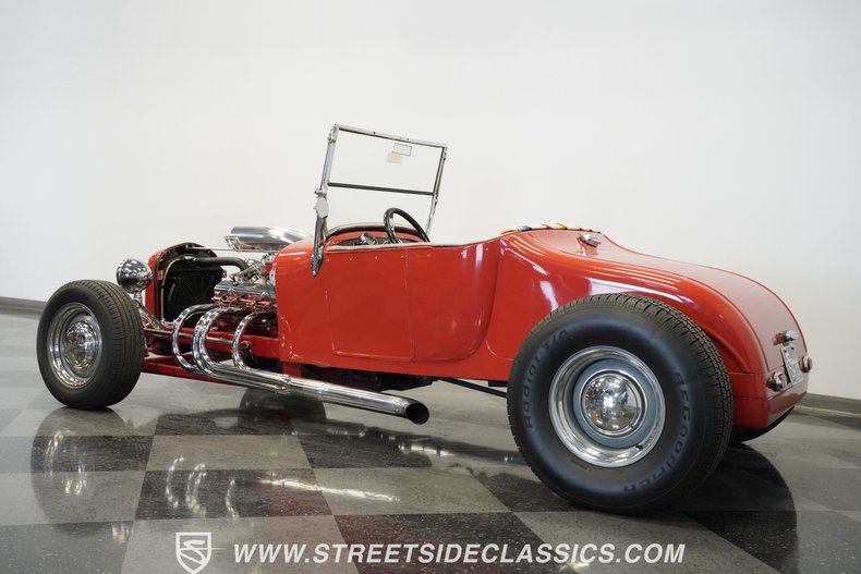 Unknown-T-bucket-1927-Red-Tan-12