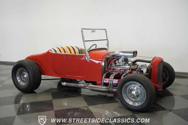 Unknown-T-bucket-1927-Red-Tan-15