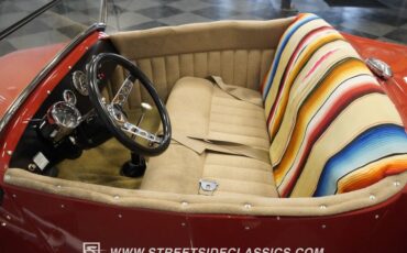 Unknown-T-bucket-1927-Red-Tan-37