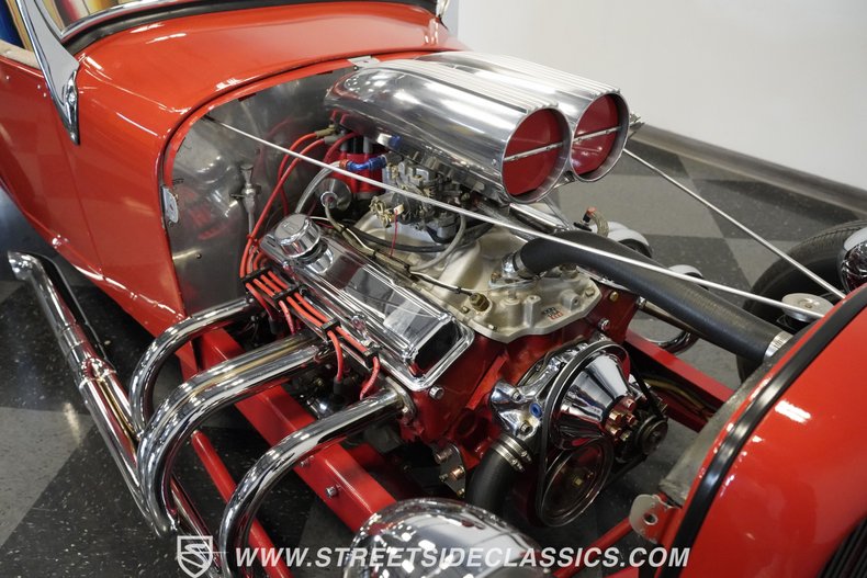 Unknown-T-bucket-1927-Red-Tan-40