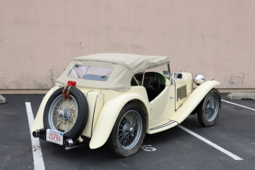 Unknown-Tc-1948-Ivory-Green-3