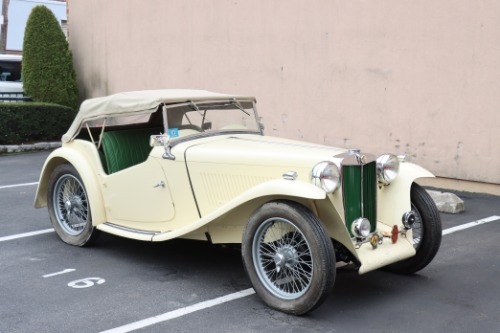 Unknown-Tc-1948-Ivory-Green