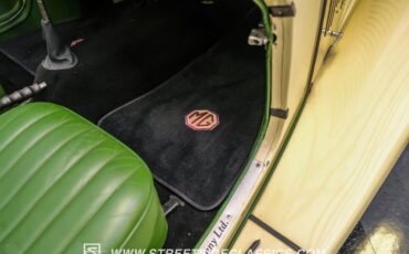 Unknown-Td-1952-Beige-Green-9