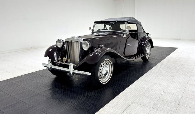 Unknown-Td-1952-Black-Cherry-Black-49