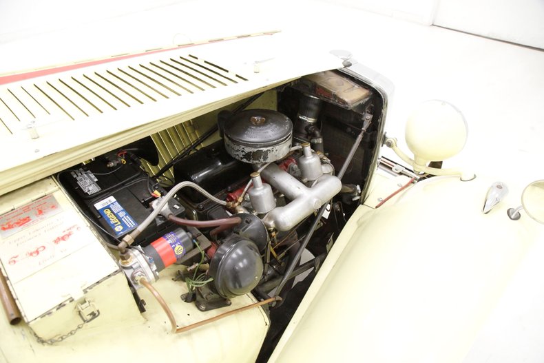 Unknown-Td-1952-Pale-Yellow-Red-14