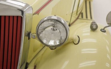 Unknown-Td-1952-Pale-Yellow-Red-17