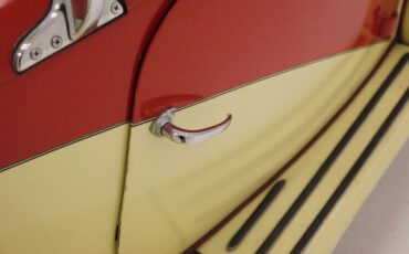 Unknown-Td-1952-Pale-Yellow-Red-21