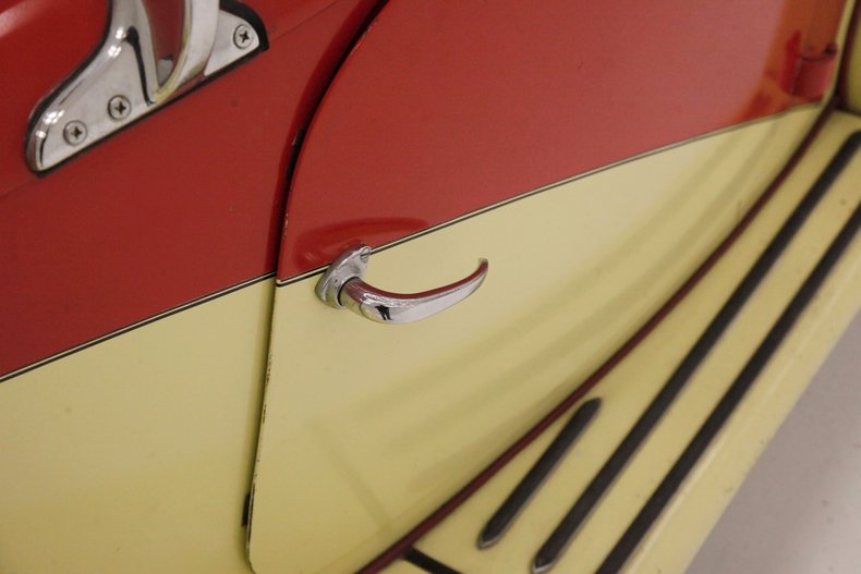 Unknown-Td-1952-Pale-Yellow-Red-21