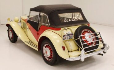 Unknown-Td-1952-Pale-Yellow-Red-4