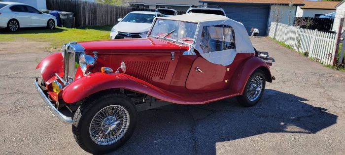 Unknown-Td-1952-Red-17