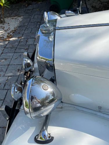 Unknown-Td-1952-White-12