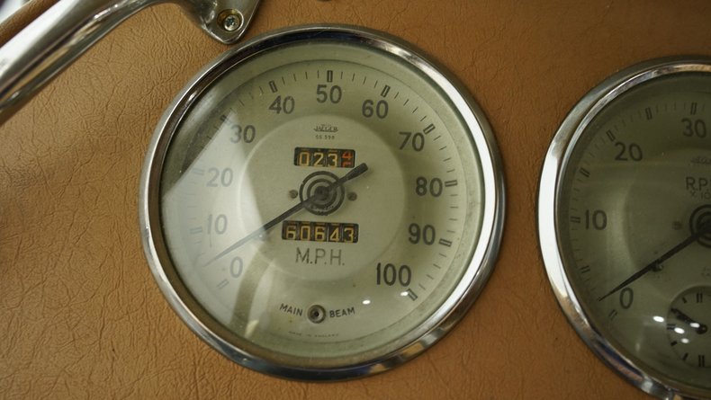 Unknown-Td-1953-Cream-Tan-11