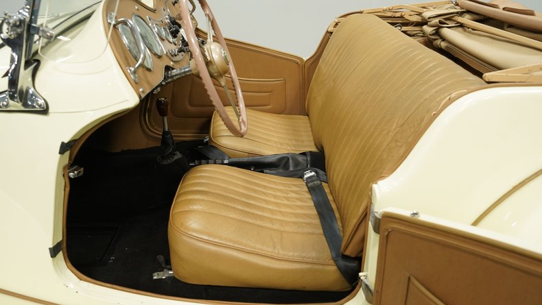 Unknown-Td-1953-Cream-Tan-2