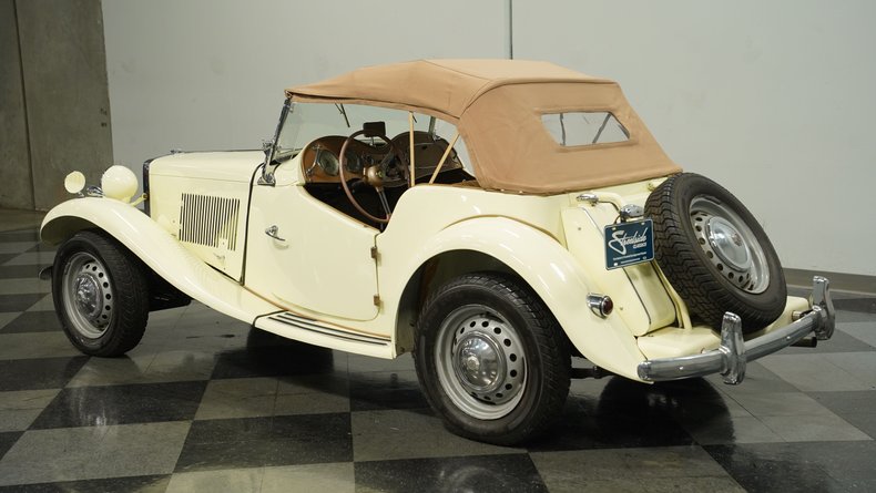 Unknown-Td-1953-Cream-Tan-23