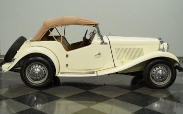 Unknown-Td-1953-Cream-Tan-28