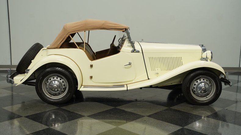 Unknown-Td-1953-Cream-Tan-28