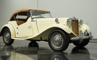 Unknown-Td-1953-Cream-Tan-39