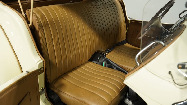 Unknown-Td-1953-Cream-Tan-44