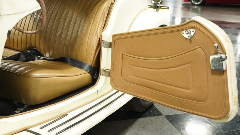 Unknown-Td-1953-Cream-Tan-47